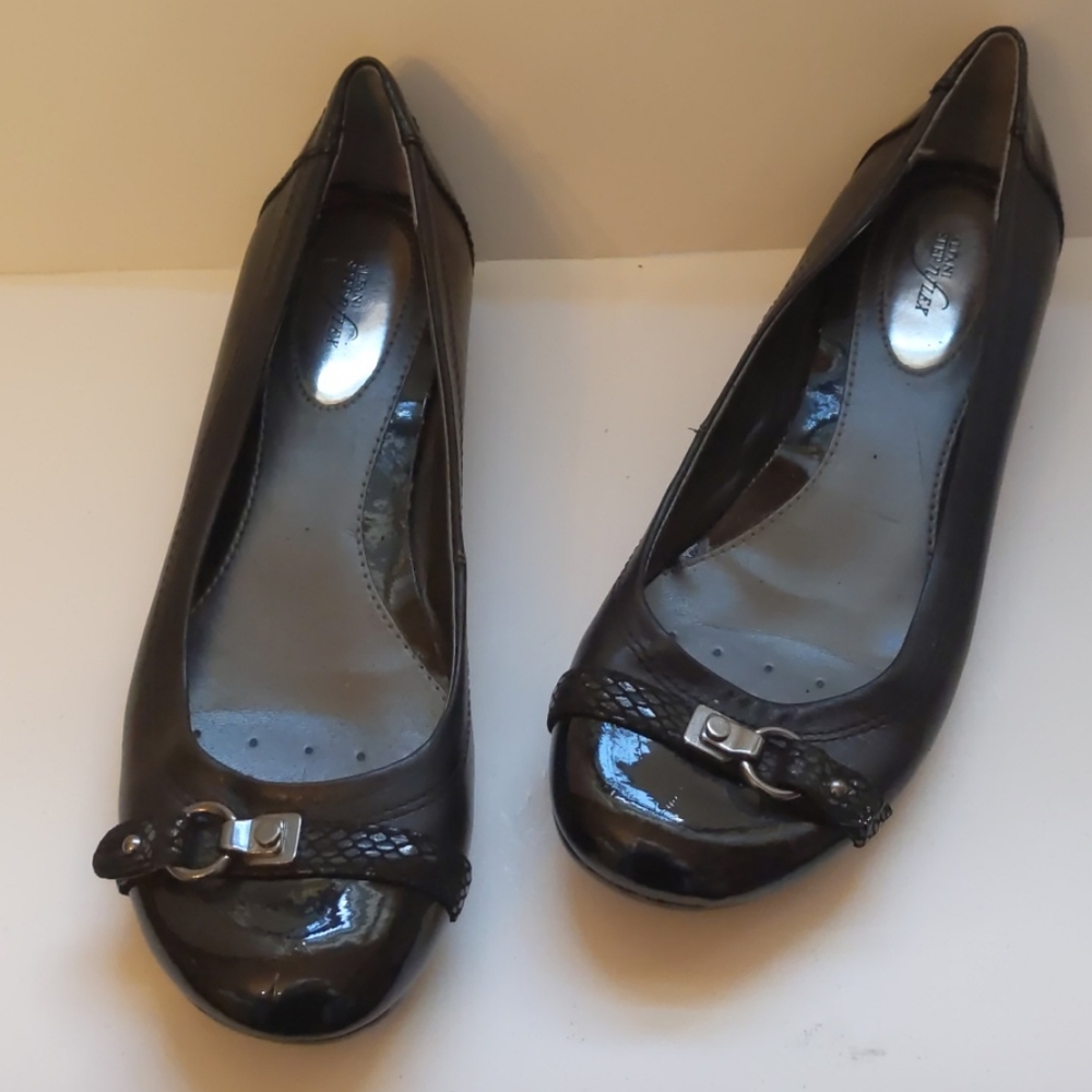 Alfani step n flex black leather flats-sz 6 1/2M